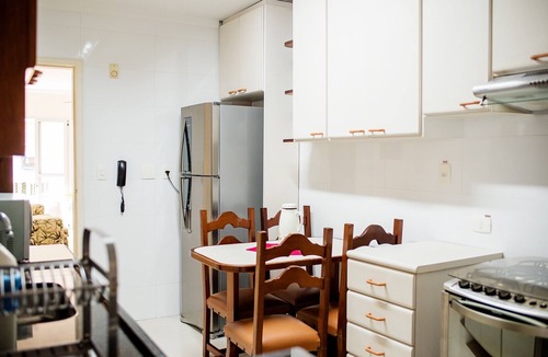 Barra Funda Apartment | PITANGUEIRAS BEACH 80 MTS. FROM THE SEA, BEACH SERVICE, SIDE VIEW OF THE SEA, WI FI