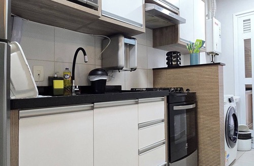Gonzaga Apartment | Pool, Parking and HomeOffice close to the Beach