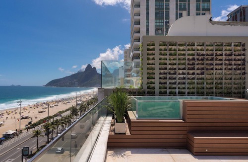 Ipanema Apartment | Poolfront with Ocean View