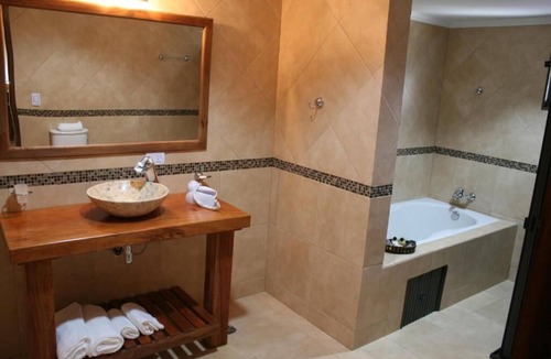 Puerto Iguazu Bed & Breakfast | Posada Del Jacarandá