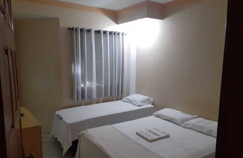 Bom Jesus Da Lapa House | Pousada Algaroba, no Centro de Bom Jesus da Lapa, 300 Metros da Praça da Fé
