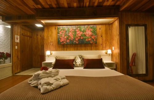 Dutra Hotel | Pousada Borô