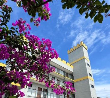 Praia da Armacao do Itapocoroi Hotel | Pousada Castelo do Rei