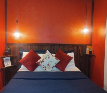 Pontal Hotel | Pousada Dádiva Suite Enamorados Simples poucos passos da Praia do Pontal Centro
