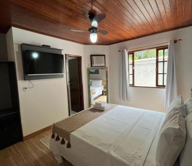 Vila do Abraao Hotel | Pousada do Canto