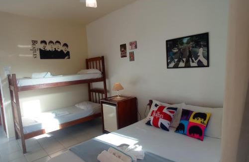 Arraial d'Ajuda Hotel | Pousada do Rock - Temática de Rock, no centro de Arraial D'Ajuda