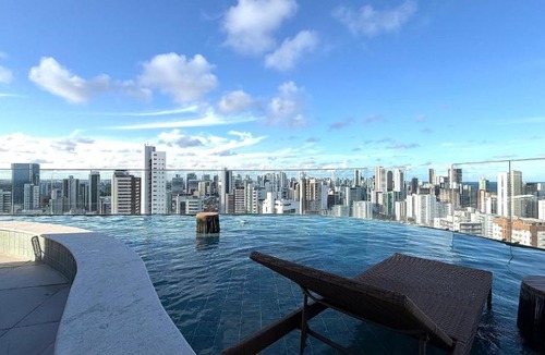 Boa Viagem House | Praia de Gameleira - Flats em Boa Viagem por Yolo