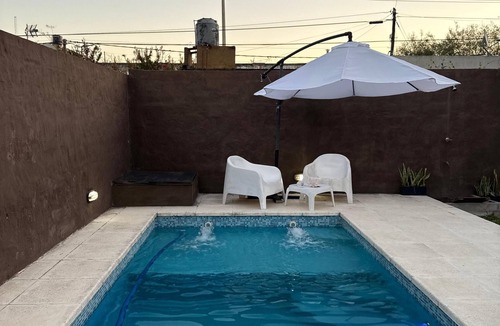 Gualeguaychu House | Premium house meters away from Carnival + Swimming Pool