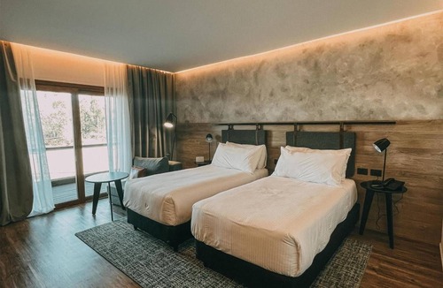Villa General Belgrano Hotel | Premium Mountain View Suite w/Balcony | Near Los Molinos Dam & Calamuchita