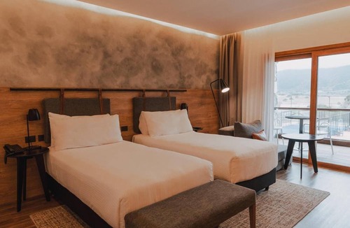Villa General Belgrano Hotel | Premium Mountain View Suite w/Balcony | Near Los Molinos Dam & Calamuchita