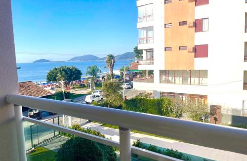 Canasvieiras Apartment | Primera línea de mar, vista al mar, terraza con barbacoa - parking