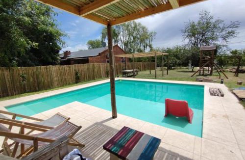 Carlos Keen House | Propiedad Privada con Piscina y parque