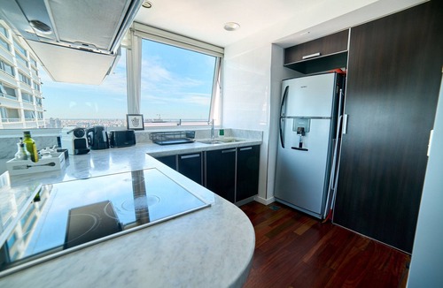 Buenos Aires Central Business District Apartment | Puerto Madero 40th Floor River View 67 sqm