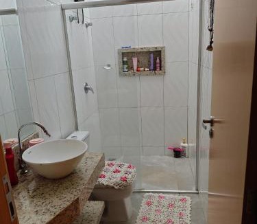 Esmeralda House | Quarto casal Px aeroporto Garagem