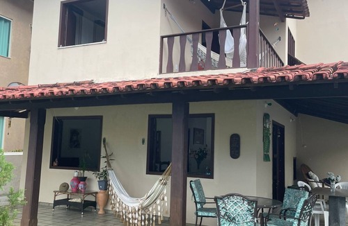 Aratuba House | Quarto com 2 camas de solteiros