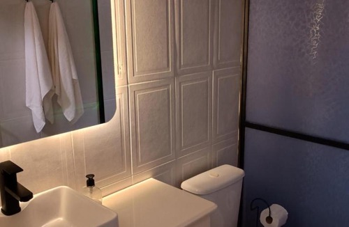 Estancia Velha House | Quarto com banheiro privativo em Estância Velha