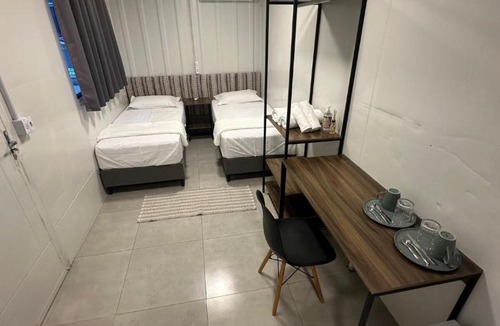 Guabiruba Apartment | Quarto contêiner no centro da cidade