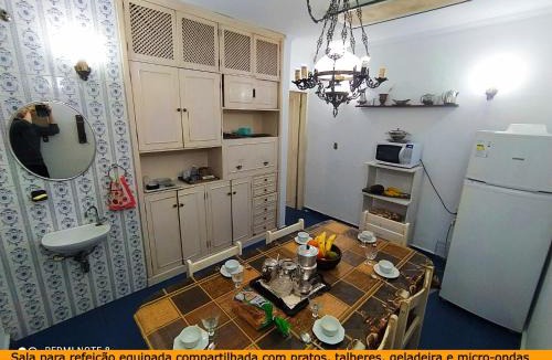 Campo Belo House | Quarto Grande Economico 10 min Metrô e Aeroporto