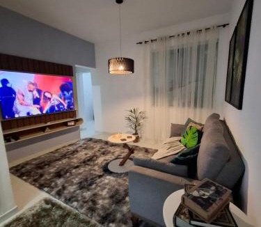 Duque de Caxias House | Quarto Mobiliado em lindo ap compartilhado