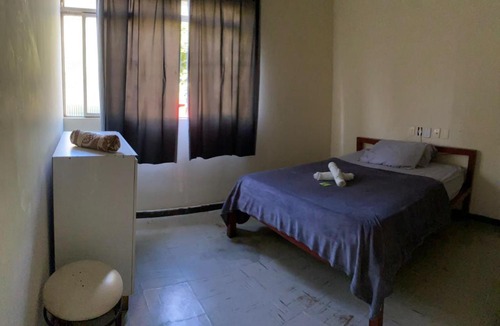 Sete Lagoas Hotel | Quarto no centro