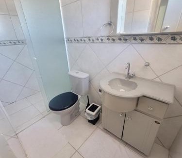 Cidade Industrial de Curitiba House | Quarto para casal Positivo UTFPR INC Volvo