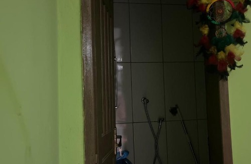 Almenara Apartment | Quarto privado com banheiro cozinha compartilhada