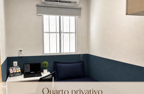Santo Amaro House | Quarto privativo com ar condicionado, tv e mesa de estudo - no centro do Recife - 120 metros da UNICAP - areas comuns compartilhadas