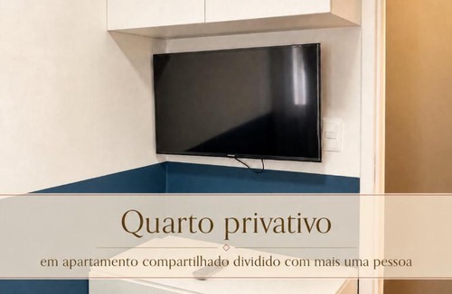 Santo Amaro House | Quarto privativo com ar condicionado, tv e mesa de estudo - no centro do Recife - 120 metros da UNICAP - areas comuns compartilhadas