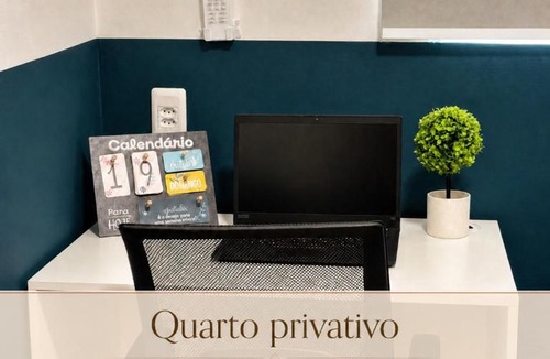 Santo Amaro House | Quarto privativo com ar condicionado, tv e mesa de estudo - no centro do Recife - 120 metros da UNICAP - areas comuns compartilhadas