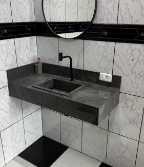 Cotia House | Quarto Queen size privativo em casa de condomínio
