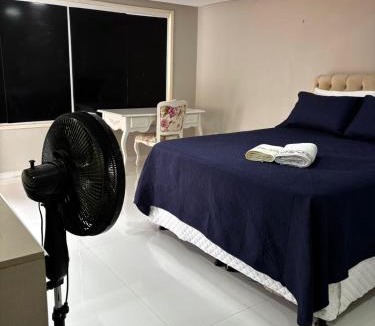 Sousa Apartment | Quarto Suite Com Ventilador 01