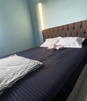 Itapevi Hostel | Refúgio Aconchegante com Garagem, Ônibus e trem