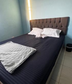 Itapevi Hostel | Refúgio Aconchegante com Garagem, Ônibus e trem