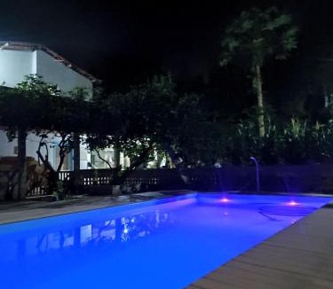 Sao Cristovao House | Refúgio no verde com piscina