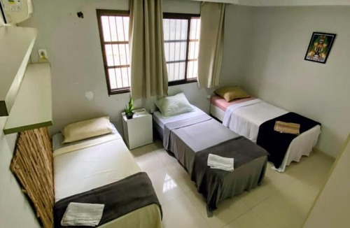 Pituba Hostel | Refúgio Raízes Hostel
