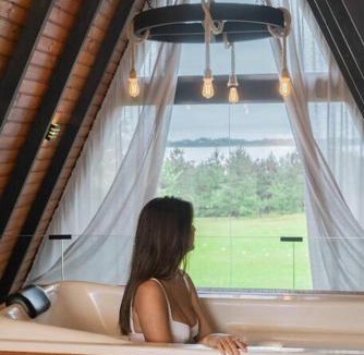 Dom Pedro de Alcantara Ski Chalet | Refúgio Romântico com Jacuzzi na Natureza a 10 min da Praia