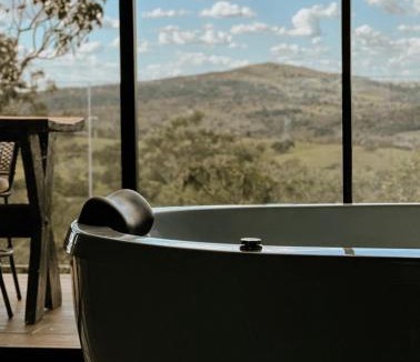 Pirenopolis Ski Chalet | Refúgio romântico em Pirenópolis Chalé Ypê Branco Ypês da Serra