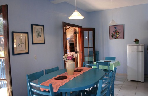 Caraguatatuba House | Ref. 01 - Townhouse in gated community with swimming pool 150 m from the beach