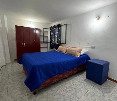 Agua de Oro Hostel | Refugio Blue Hill Hostel