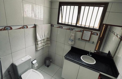 Pituba Hostel | Refugio Raizes Home Hostel