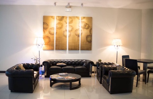 Ciudad Del Este Hotel | Relax in Comfort | with Seasonal Pool, Gym, & Buffet Breakfast | Iguassu Falls