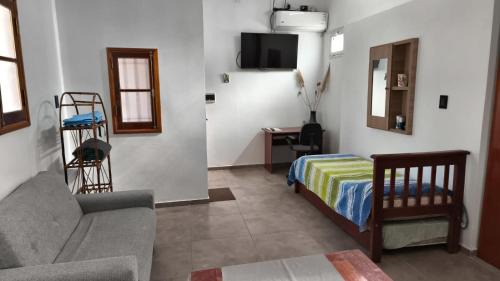 Dean Funes Apartment | Renzo