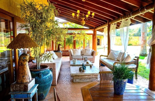 Santa Branca House | Reserva em Santa Branca 8 suítes hidro e academia