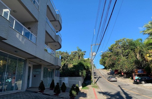 Centro Apartment | Residencial Viapiana - Condomínio no Centro de Bombinhas próximo a praia de 4 Ilhas