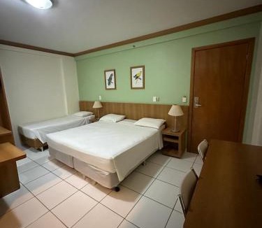 Caldas Novas Apartment | Resort Golden Dolphin Grand Hotel 517 - com roupa de cama e banho