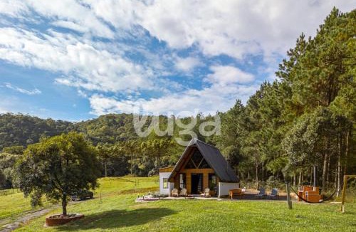 Bom Retiro Ski Chalet | Retreat of the Spring: Chalet, Sauna, and Hot Tub in the Mountains