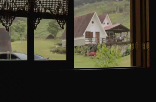 Marechal Floriano Cabin | Romantic Retreat with Hot Tub and Breakfast Basket