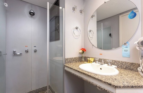 Matriz Hotel | Roochelle Hotel by Nobile