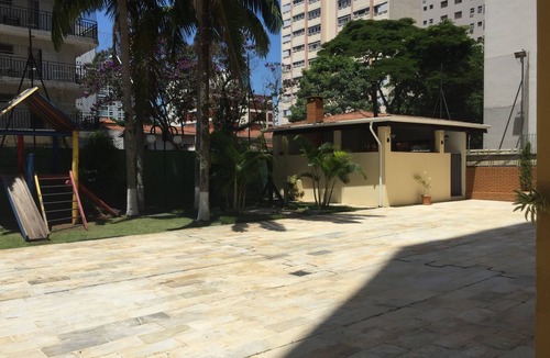 Sao Jose dos Campos Apartment | Room available in a shared apartment suite.