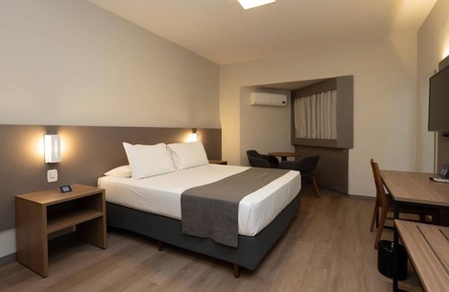 Umuarama Hotel | Room for Couple | Outdoor Pool Access | Free Parking | Família Gomes - 0.7 miles